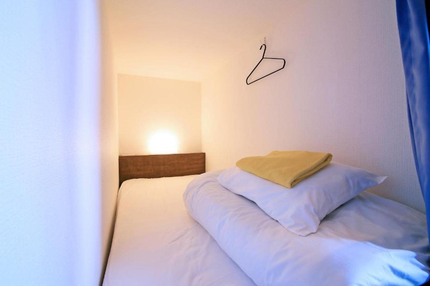 Bee-Hive Sugamo - Male Only Hostel Tokyo Exterior photo